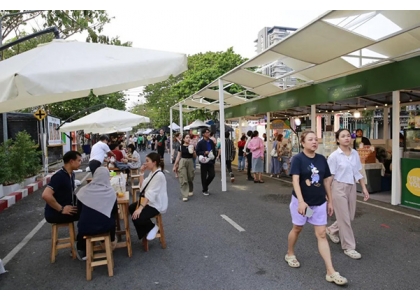 2024–05-16 泰国首届街头芒果节 各种甜品大汇集